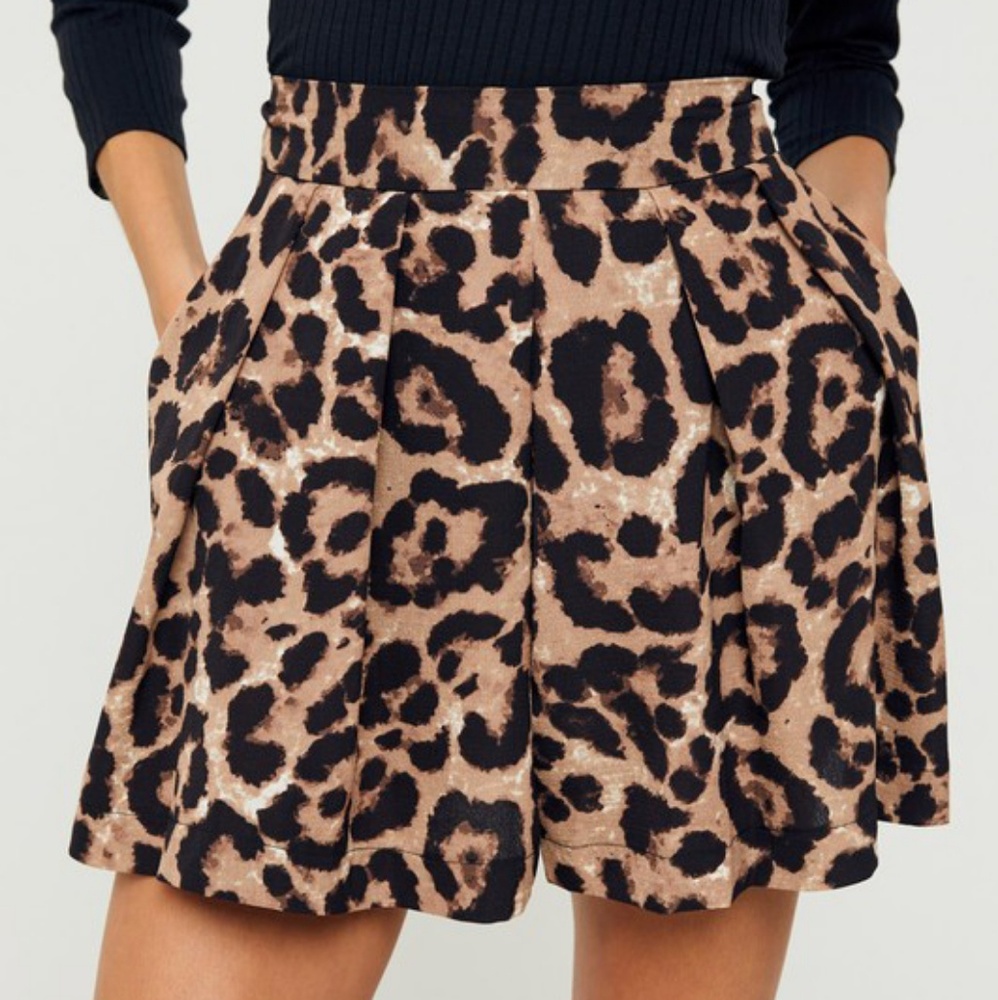 HighRise Leopard pleat Short